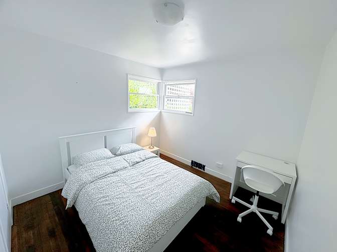 Shahram's room