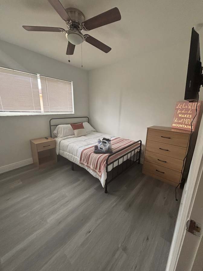 Roxanne's room