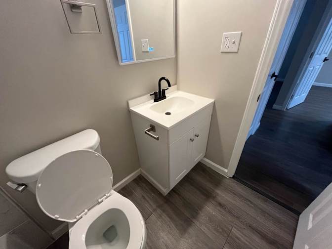 Alcove Rooms's room