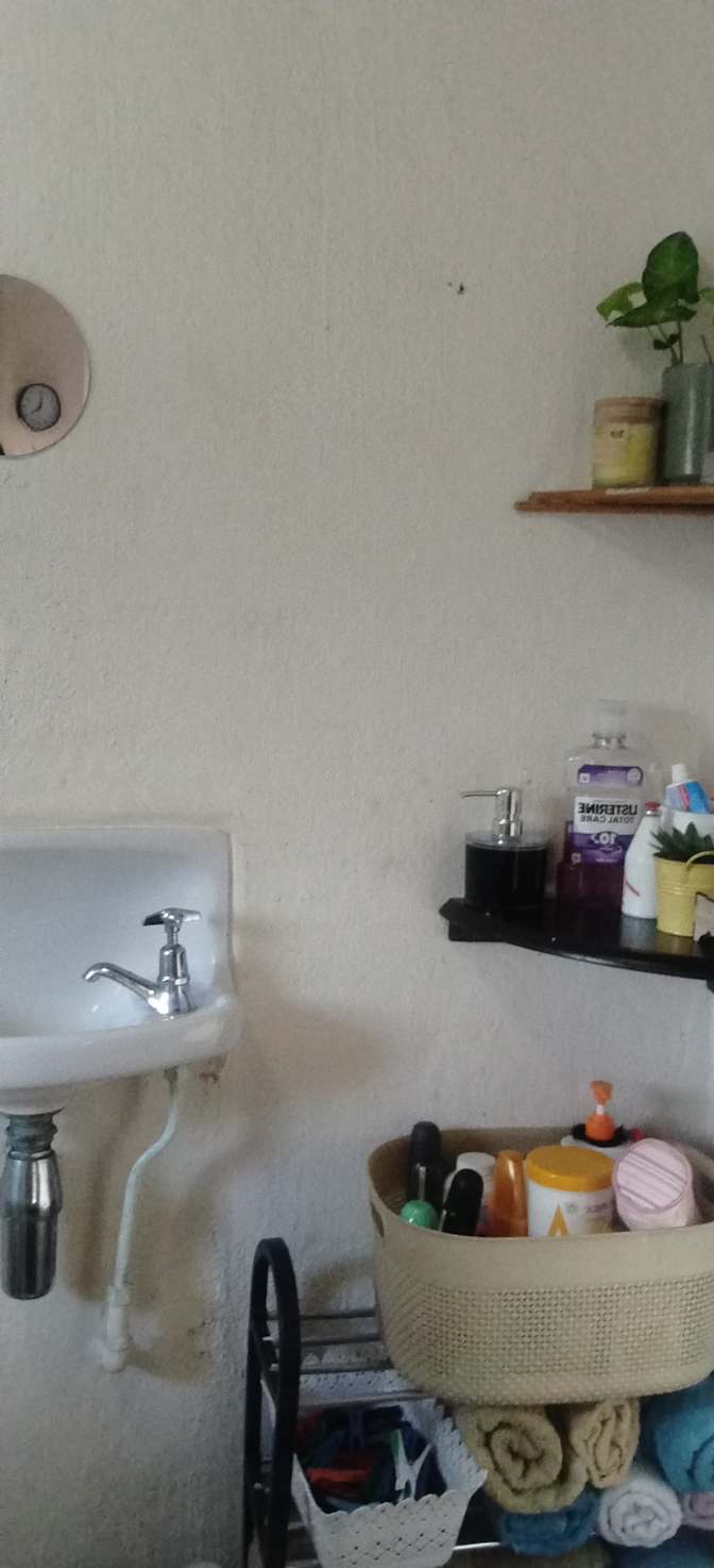 Vaal's room