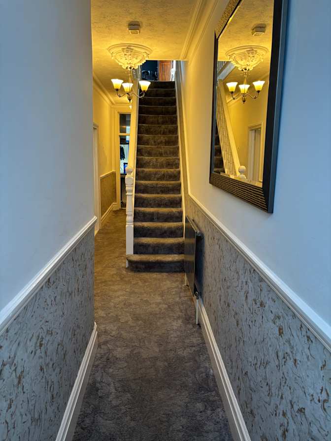 Newly furnished and decorated's room