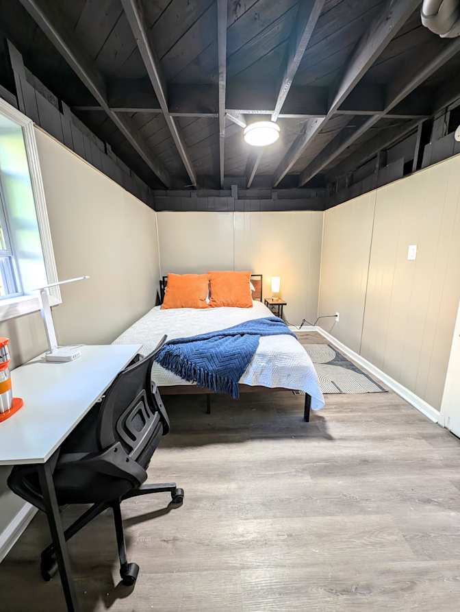 PadSplit's room