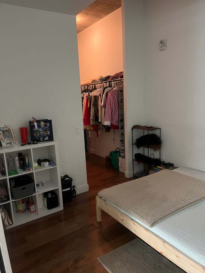 Vee's room