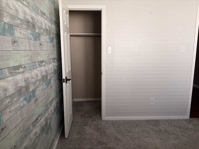 Bob's room