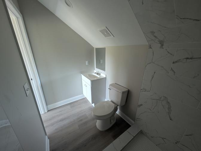 Alcove Rooms's room