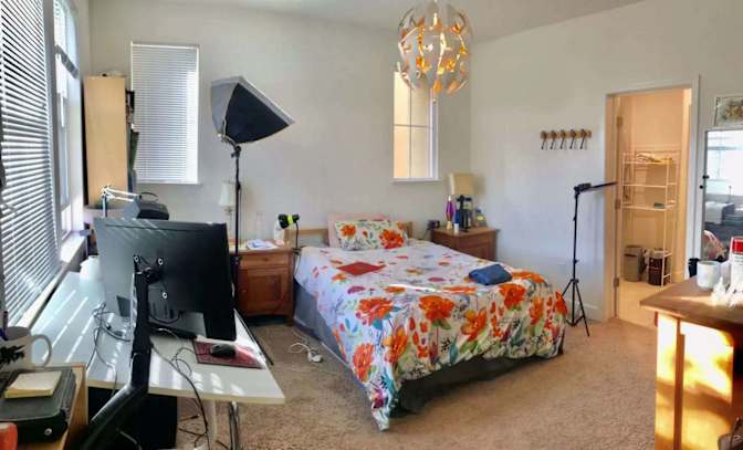 Xin's room