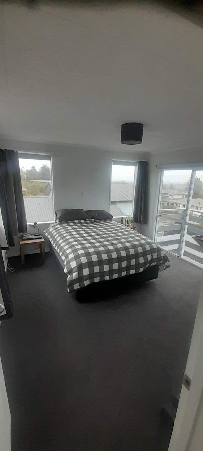 steve kenny's room