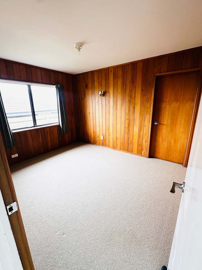Gal's room