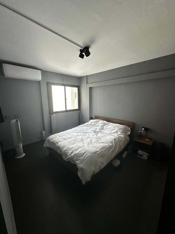 joven's room