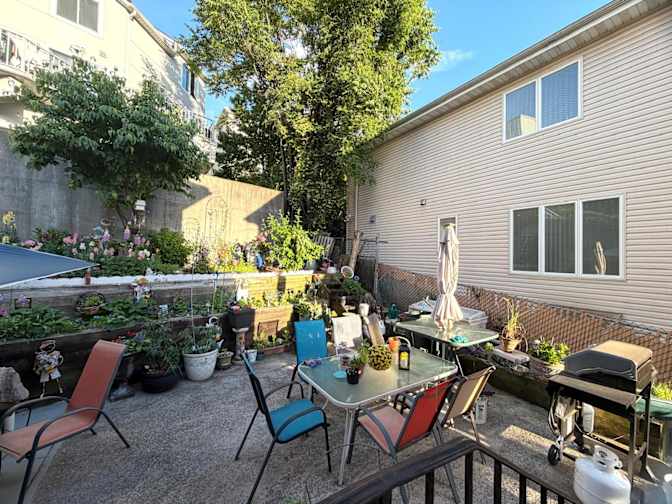 Christiane's room