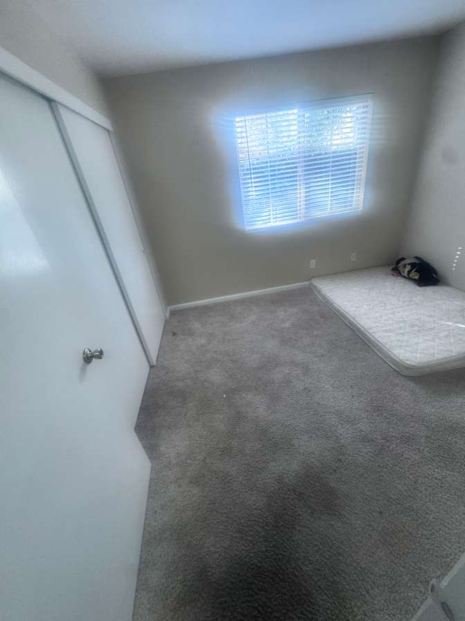 Tyonne's room
