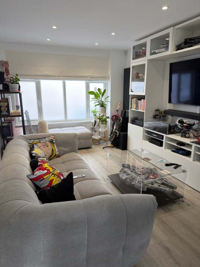 vishal's room