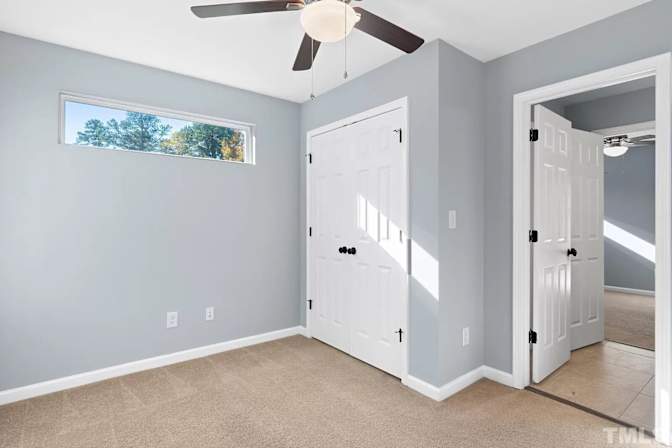 Alcove Rooms's room