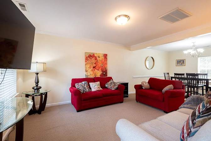 Alcove Rooms's room