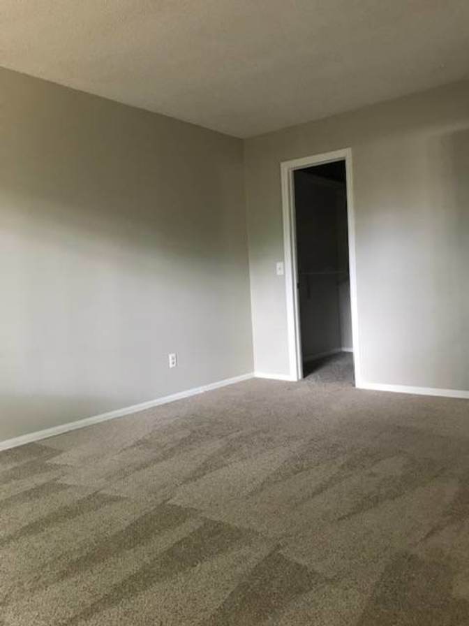 Cameron  Rix's room