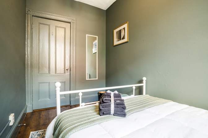 Sam June's room