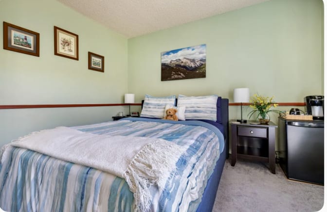 Brian & Aldo's room