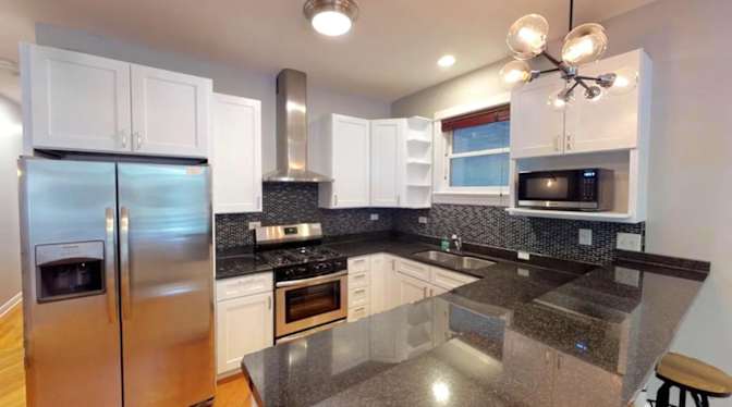 Gorgeous Private room available's room