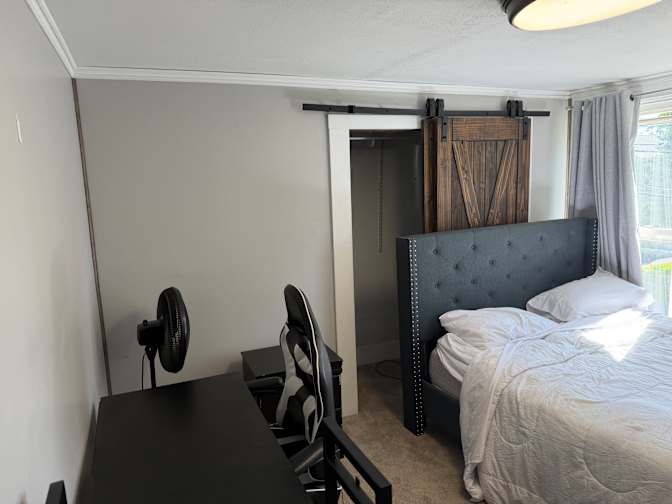 Babacar's room