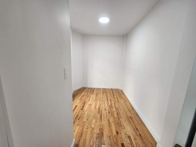 Sherif's room