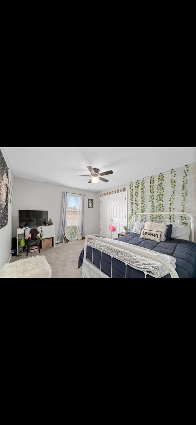 Dustin's room