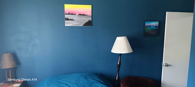 LEE's room