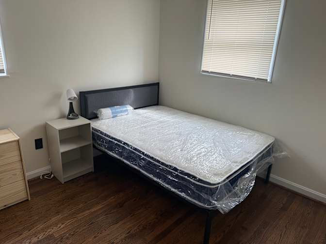 charles's room