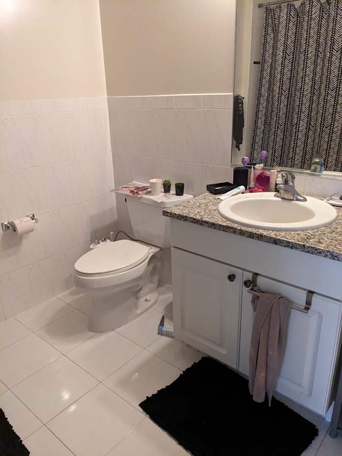 Caroline's room