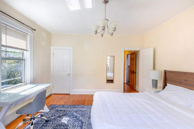 Sam June's room