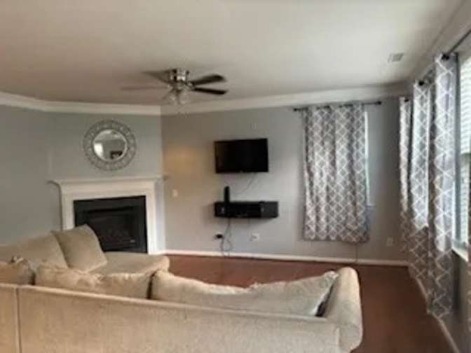 Alcove Rooms's room