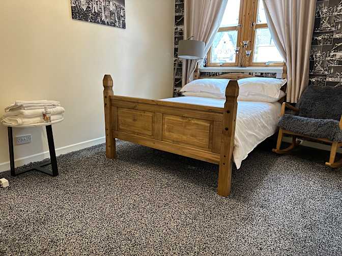 R's room