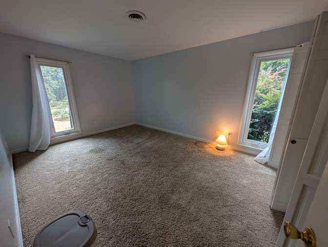 Alcove Rooms's room