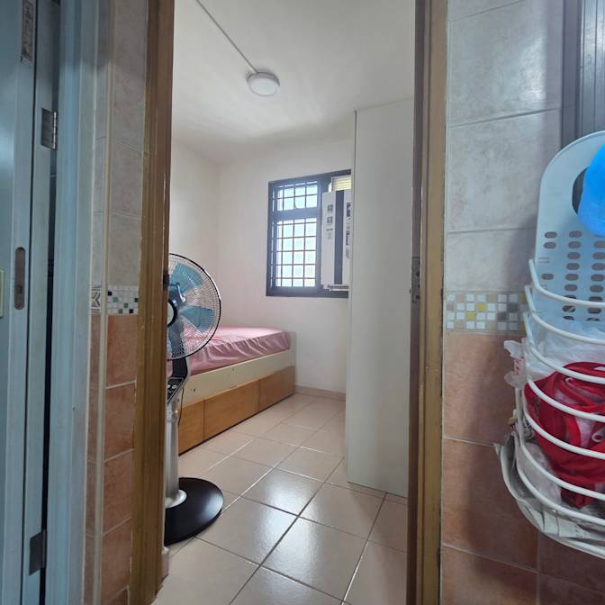 Benny's room