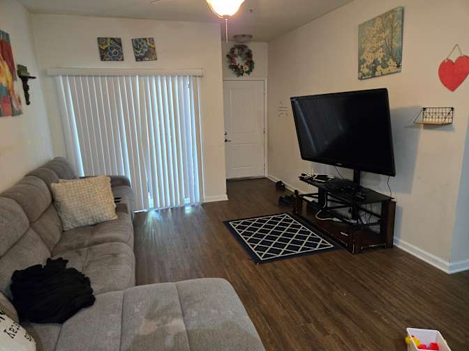 derek's room