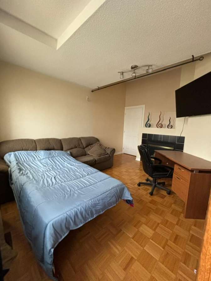 Anna's room