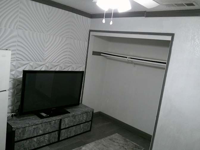 Charles pointer's room