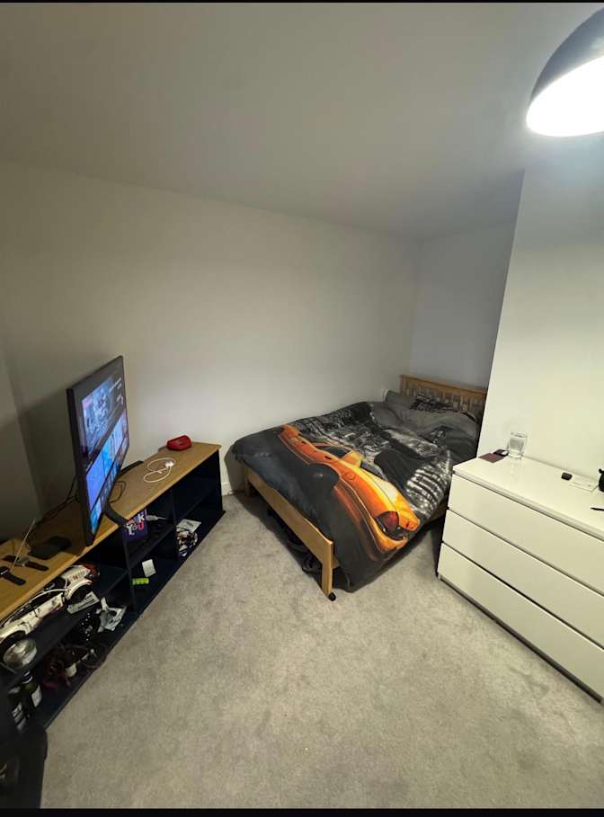 James Davies's room