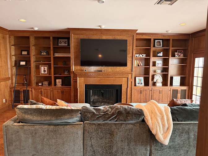 Menzelle Dedeaux's room