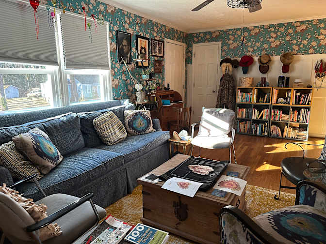 e Everett's room