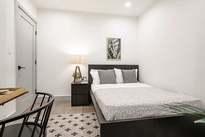 Sam June's room