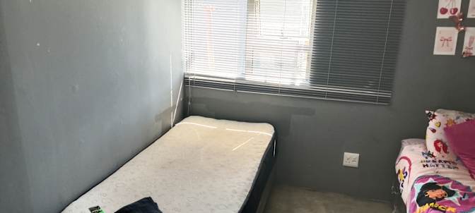 Abdurahgmaan's room