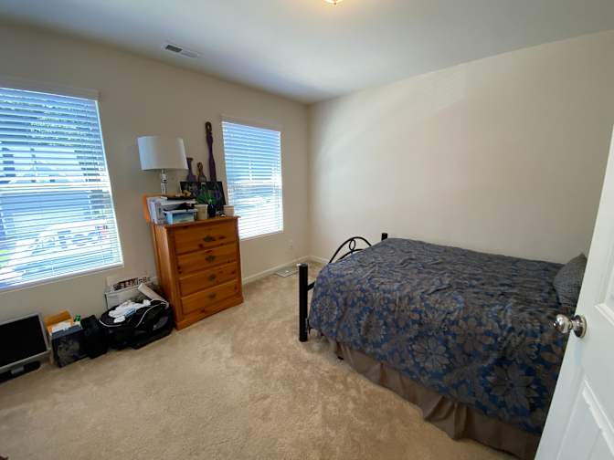 Alcove Rooms's room