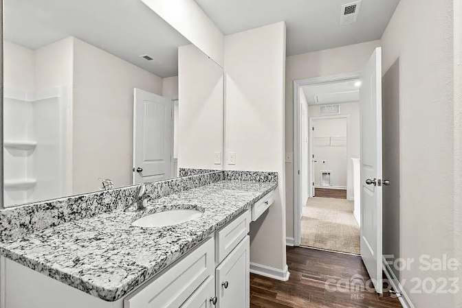 Alcove Rooms's room