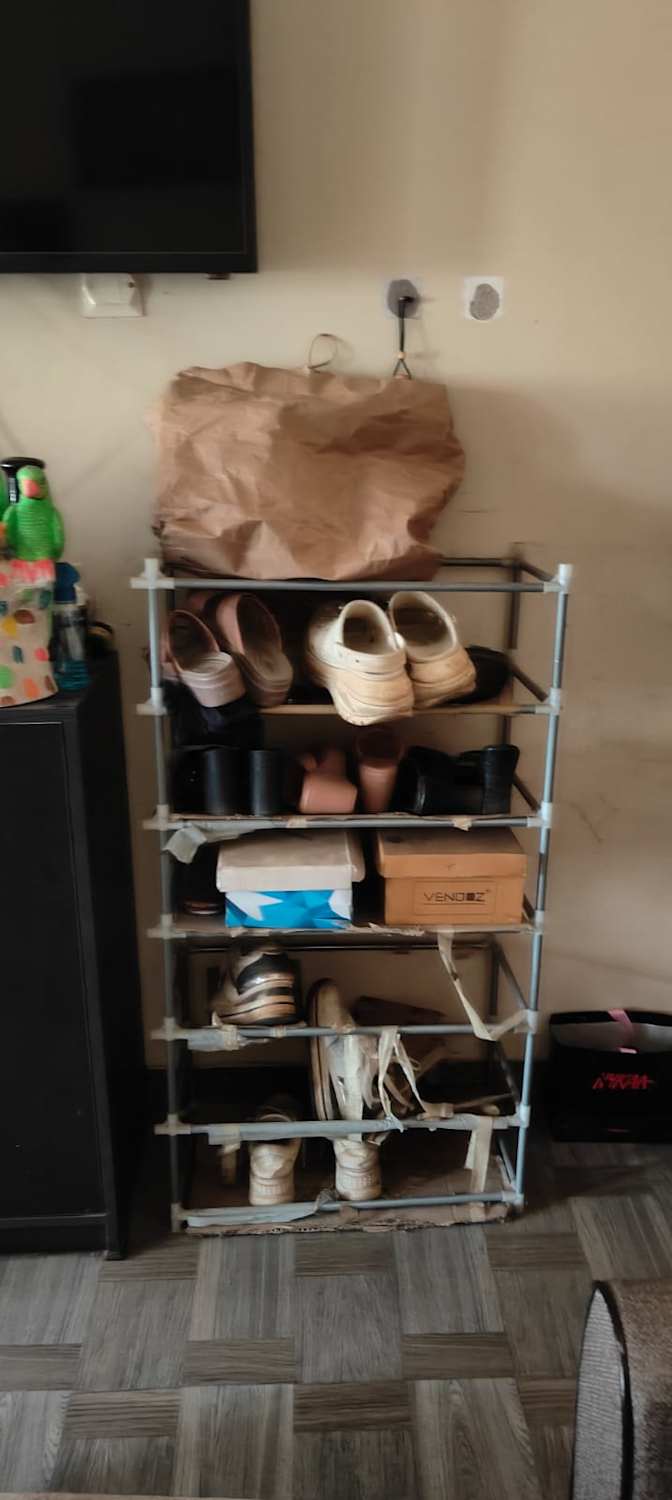 Samreet's room
