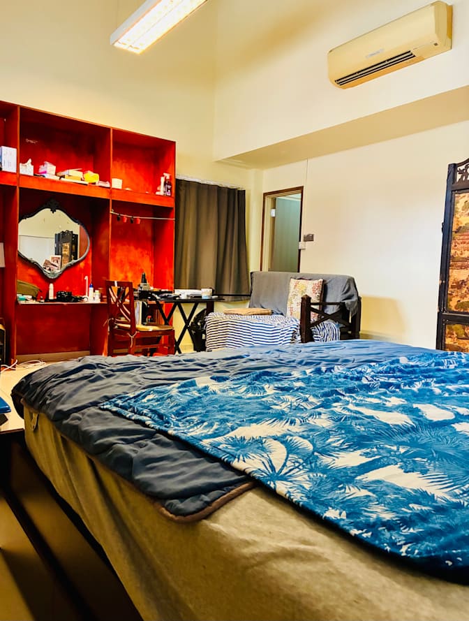 Daphne Huang's room