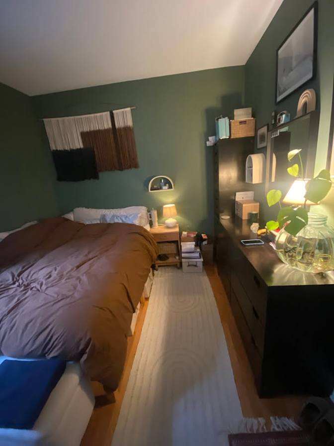 Anastasia K Rhodes's room