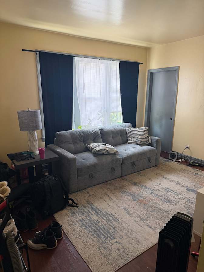 Gaspari D Jolicoeur's room