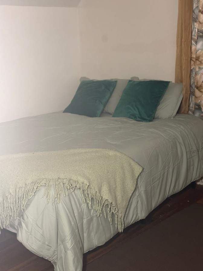 Rachel's room