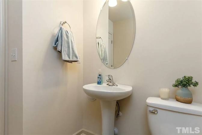 Alcove Rooms's room