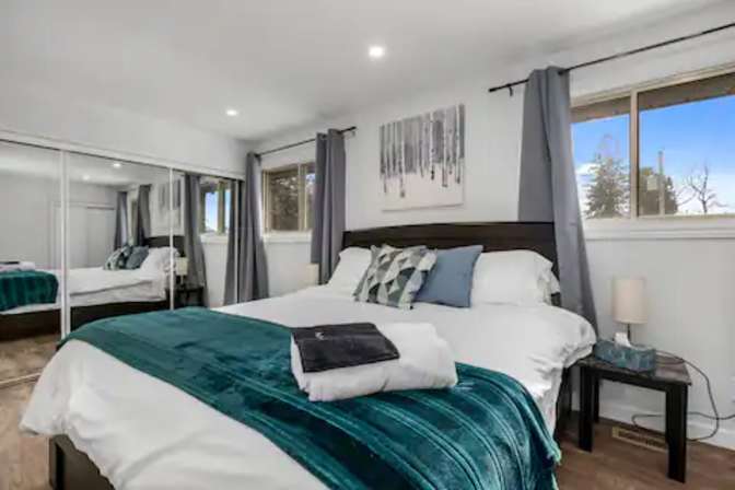 harshprateek sachar's room